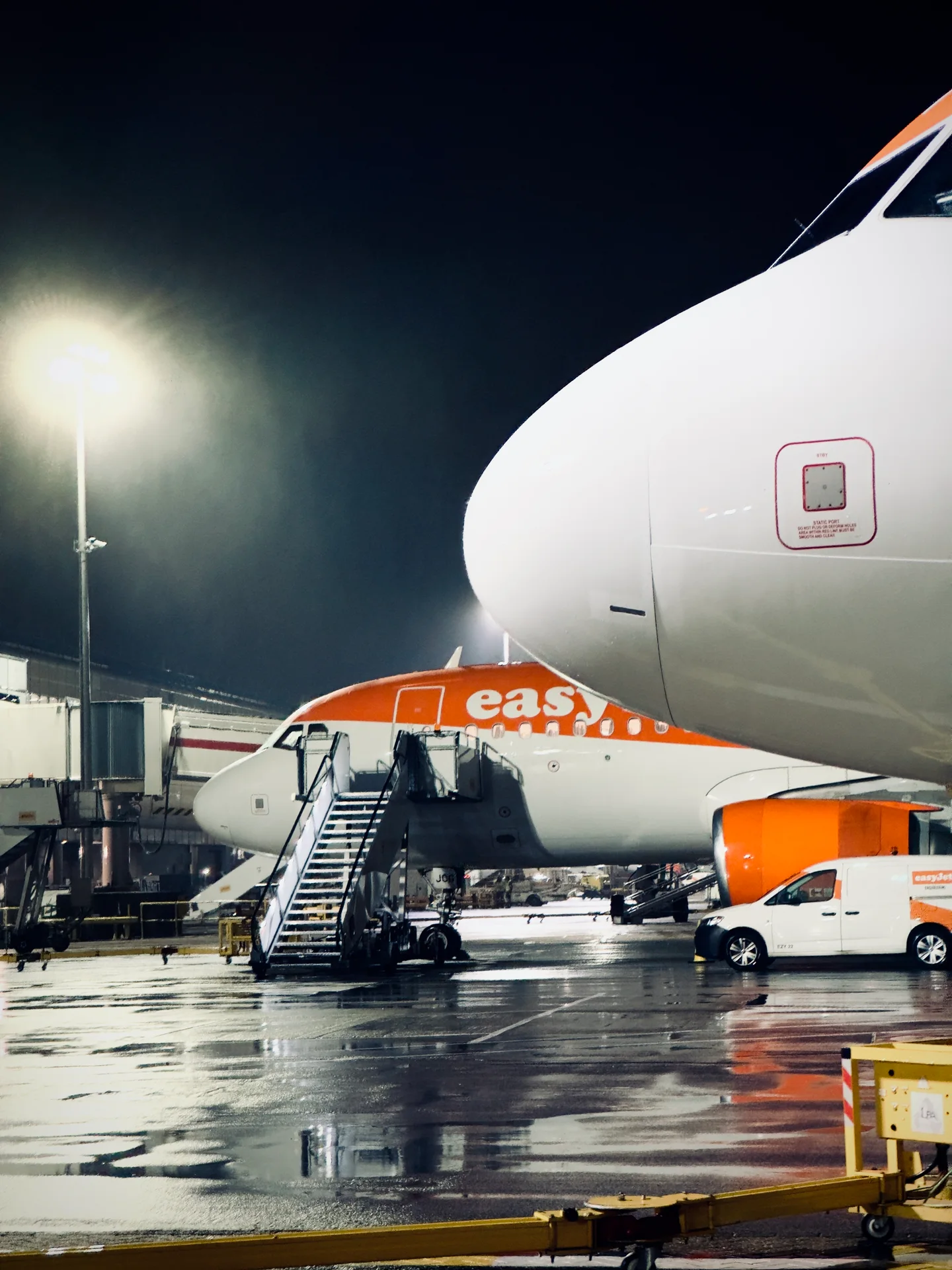 Gatwick / Night study 3
