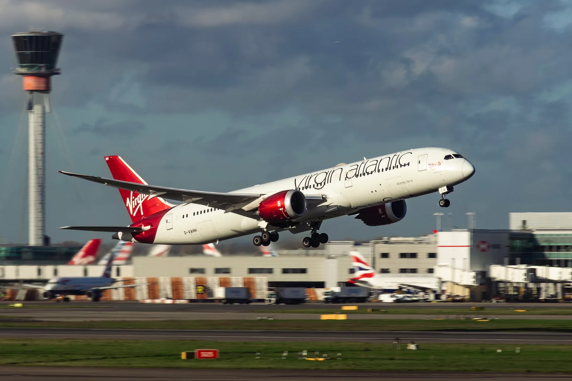 Virgin Atlantic departing